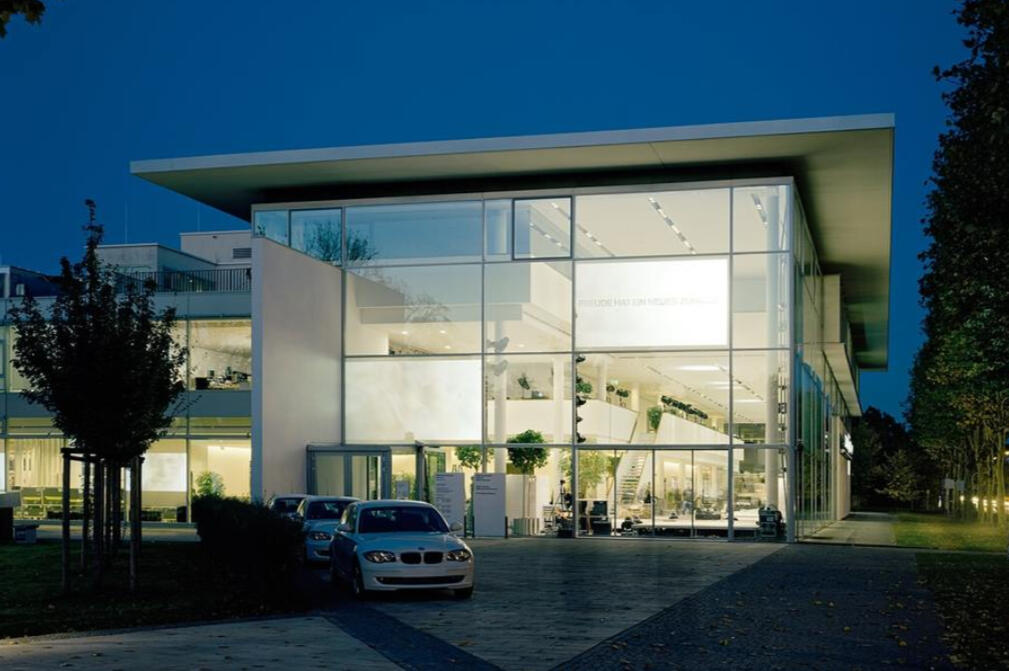 28b) Neubau BMW Motorradzentrum München - Objektplanung, LPH4 und LPH5